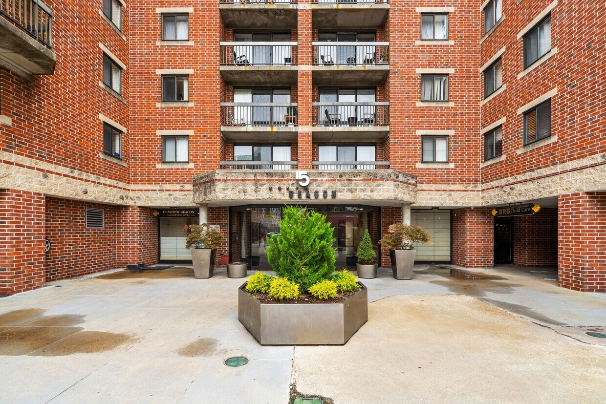 Primary Photo - 1Br/1Bth, ready to move in. Heat/Hot Water...