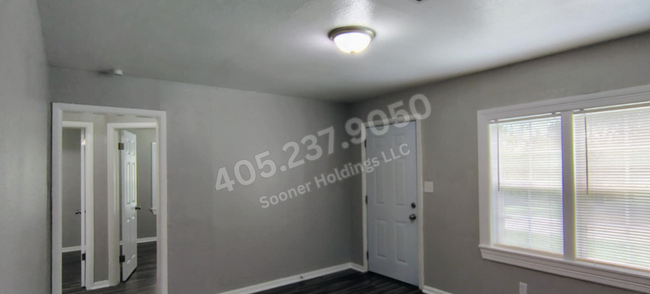 Foto del edificio - 4241 NE 18th St