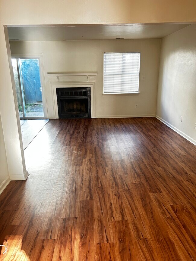 Foto del edificio - 424 Peregrine St
