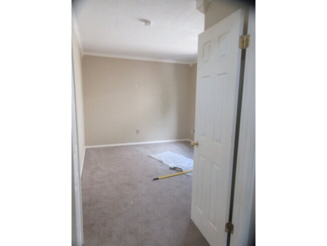 Building Photo - Single Family Home