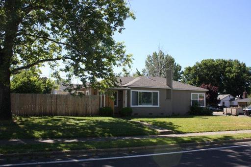 Building Photo - 113 Rose Ave