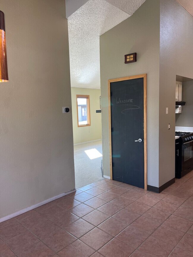 Foto del edificio - 2 Bedroom/2 Bath Condo