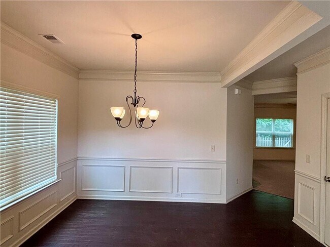 Building Photo - 613 Stonehurst Ln