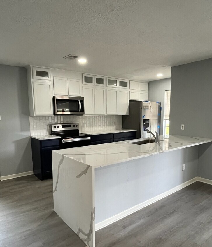 Primary Photo - 114 Bybee Dr