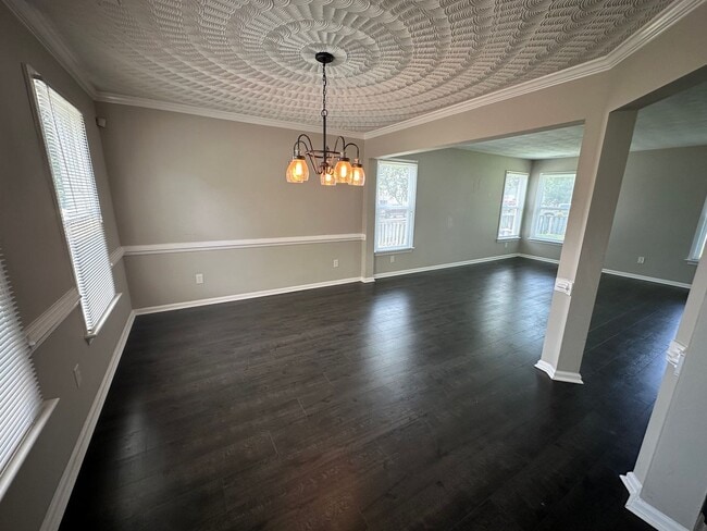 Foto del edificio - Call Amanda Tate at (757)289-6810 for more information