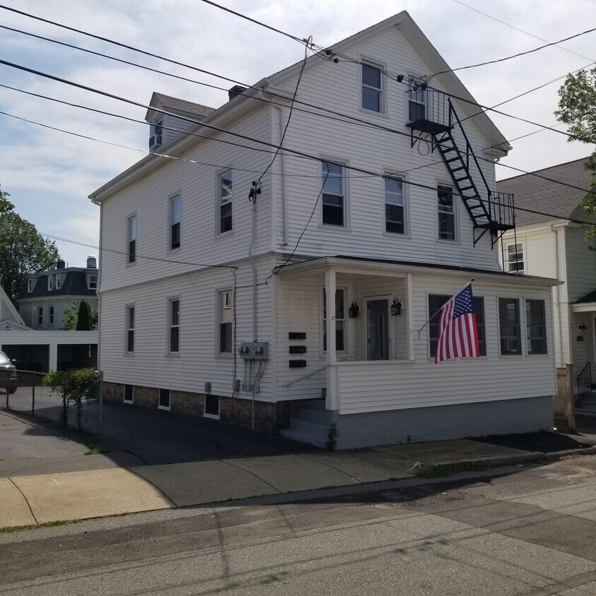 Primary Photo - 27 Dean Ave