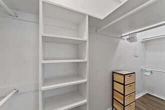 Interior Photo - Lakeside Apartments
