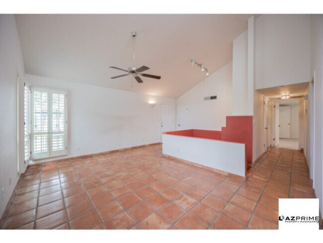Foto del edificio - Charming 2/1.5 Phoenix Condo!