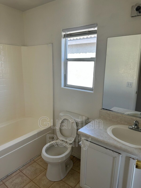 Building Photo - 5258 Paradise Skies Ave