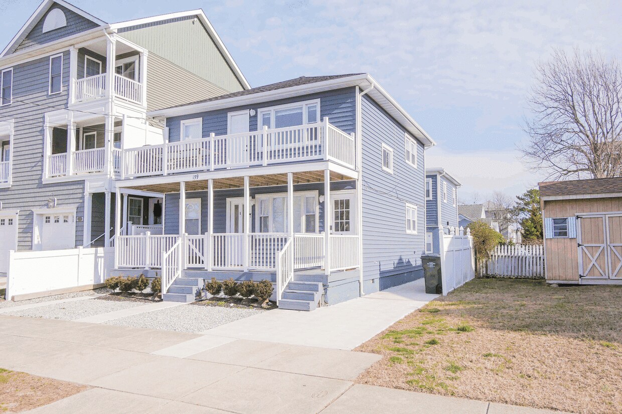 Primary Photo - 159 Sheridan Pl