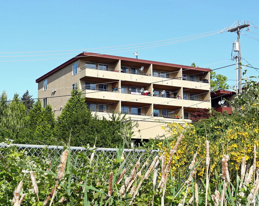 Building Photo - Armour House