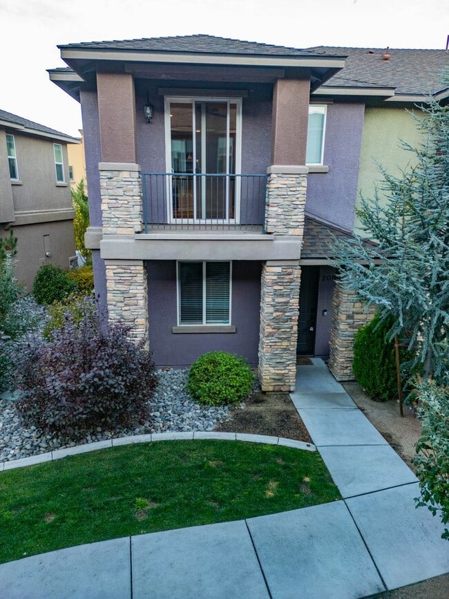 Building Photo - 2055 S Virginia St