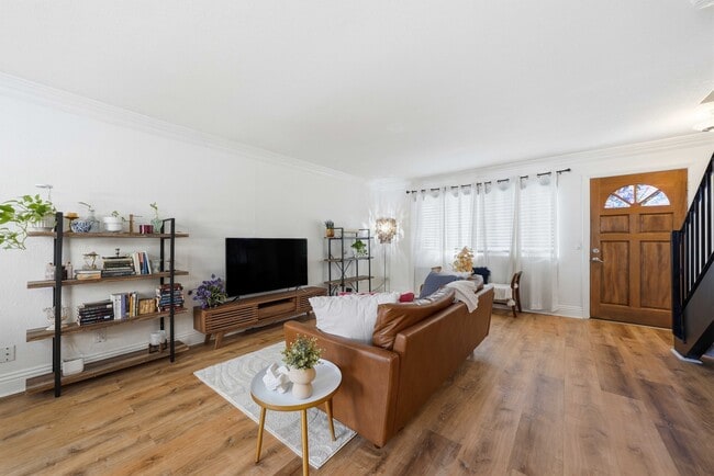 Building Photo - 5505 Adelaide Ave