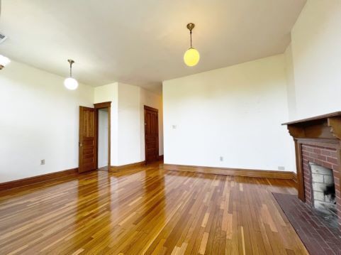 Foto del edificio - 1417 W Belle Plaine Ave