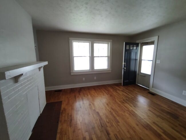 Building Photo - 809 Cline St