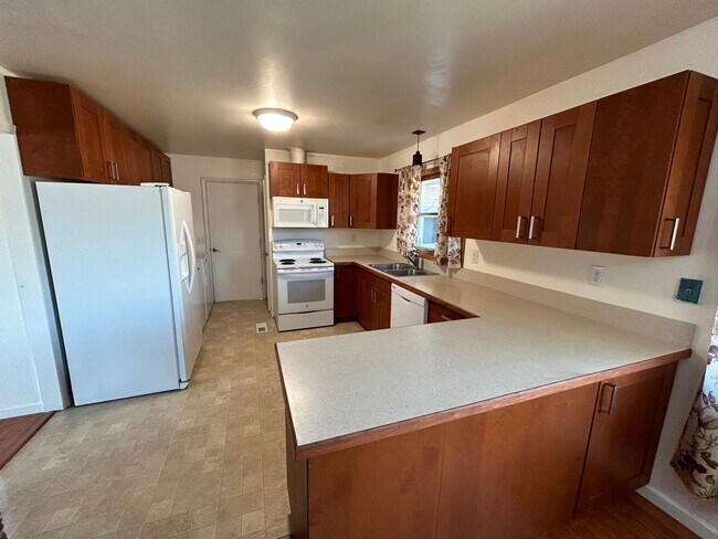 Foto del edificio - Beautiful Ranch style 3 bed/2 bath home - ...