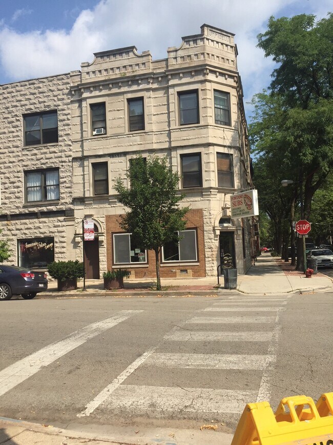 Building Photo - 1060 W Polk St