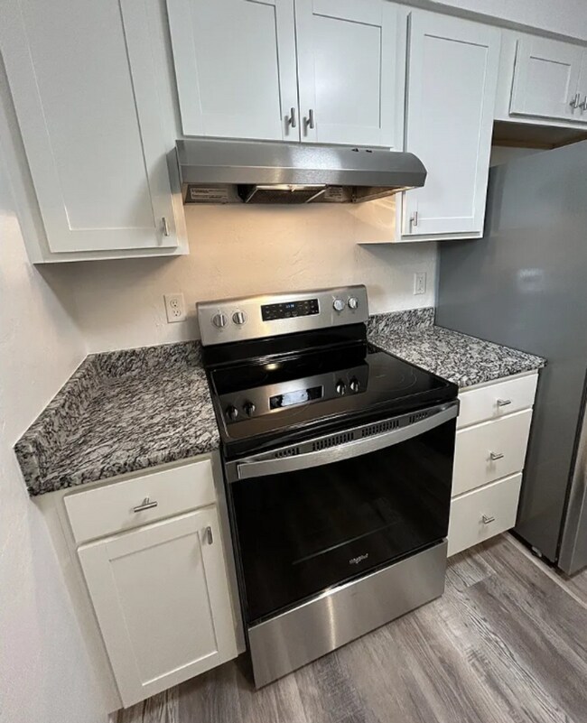 Foto del edificio - 2253/2255 Shadylane Drive