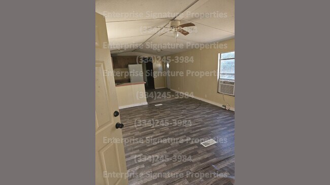 Foto del edificio - 500 Morgan St