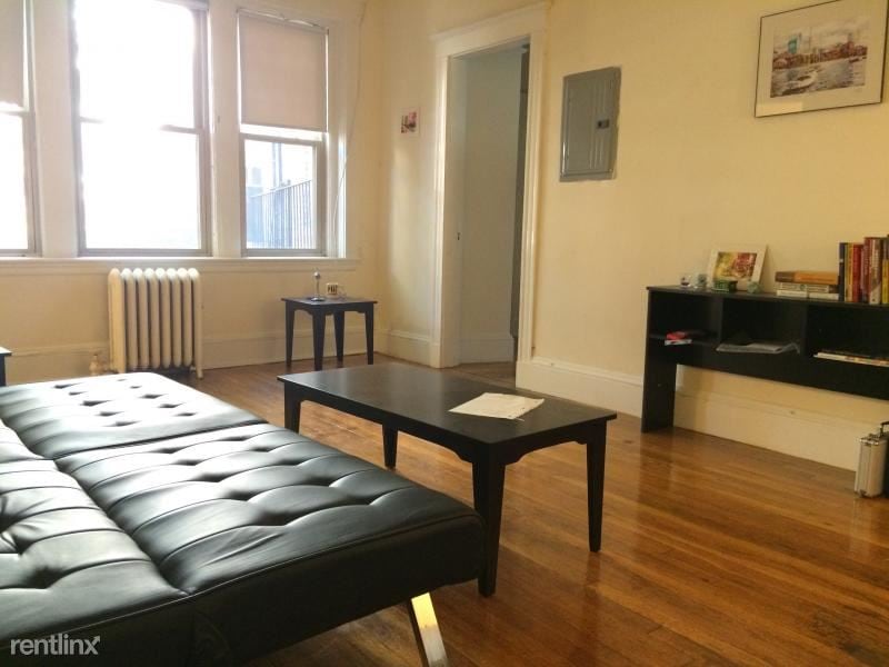 40 Evergreen St, Jamaica Plain, MA 02130 Condo for Rent in Jamaica