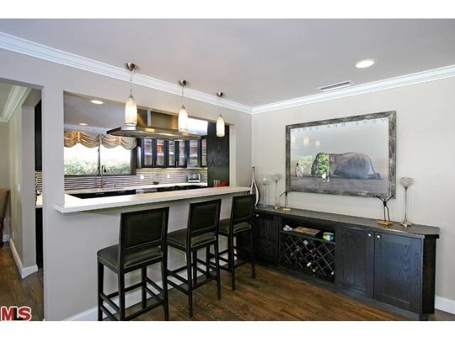Foto del edificio - 2001 Coldwater Canyon Dr