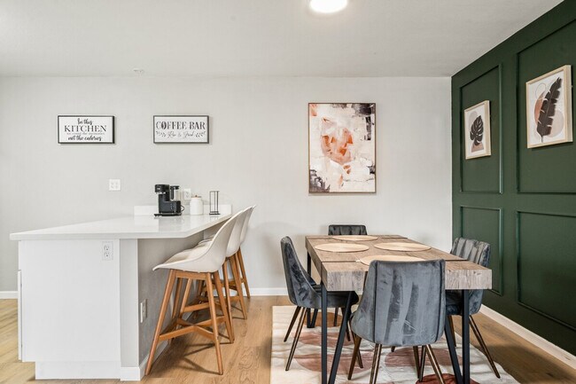 Foto del edificio - 4102 W Virginia Ave