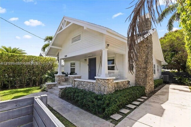 Foto del edificio - 2434 SW 15th St