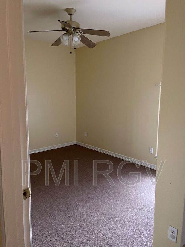 Building Photo - 608 Buena Vista Dr