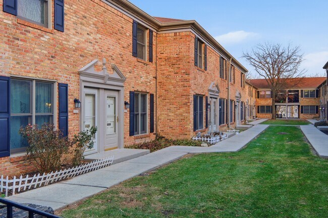 Foto del edificio - 1746 Sessions Walk