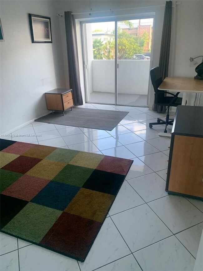 Foto del edificio - 3642 NE 171 St