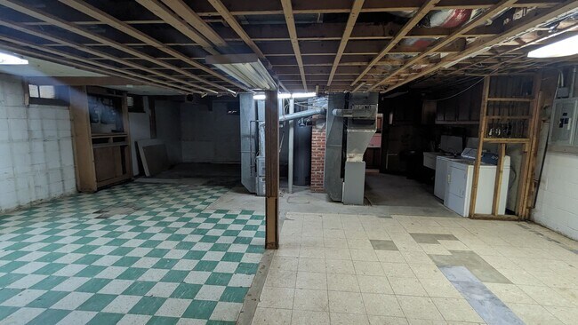 Foto del edificio - 1470-1472 Babbit Rd