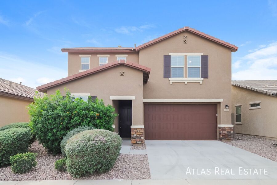 Primary Photo - 4 WEEKS FREE RENT IF MOVED IN BY 11/30! De...