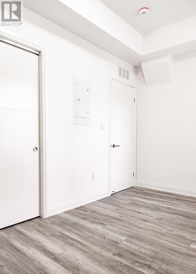 Building Photo - 1 Jarvis St