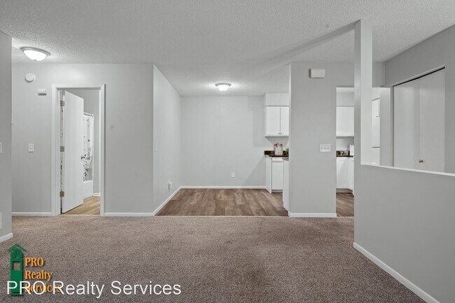 Foto del edificio - 3 br, 1.5 bath House - 4422 Cinnamon Ridge...