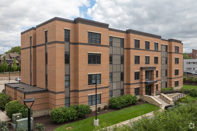 Foto del edificio - Heritage Place Apartments