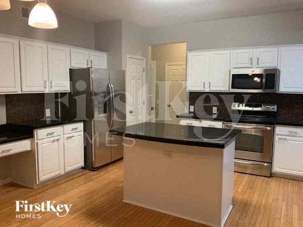 Foto del edificio - 914 NE 93rd Ct