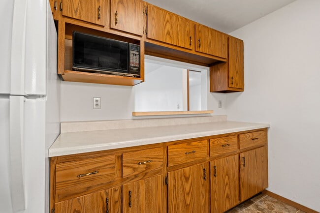 Building Photo - Orchard Estates