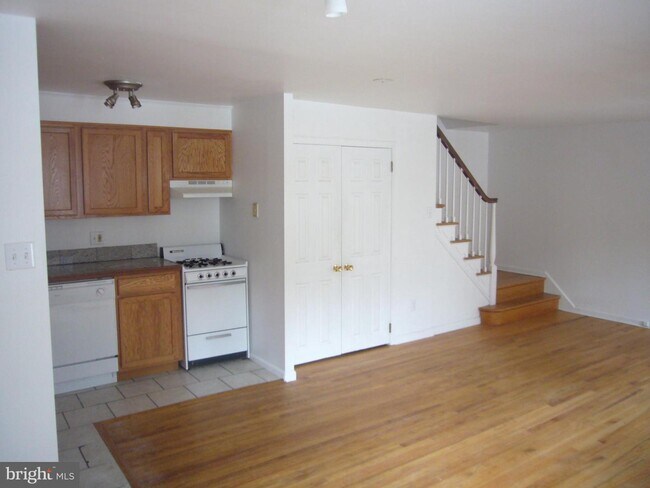 Building Photo - 2 S Brandywine St