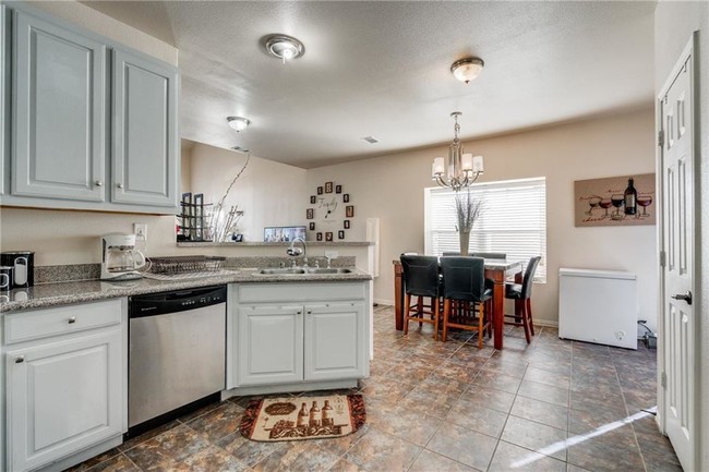 Foto del edificio - 314 Swan Ridge Pl