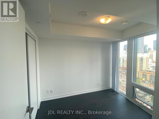 Building Photo - 60-2060 Shuter St