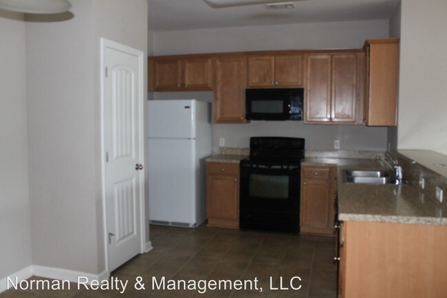 Building Photo - 139 Ryon Ave