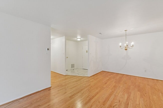 Foto del edificio - SPACIOUS Bright UNIT.