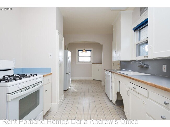 Foto del edificio - 3 br, 2 bath House - 5134 NE Multnomah Street