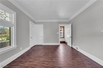 Building Photo - 4732 E 104th St