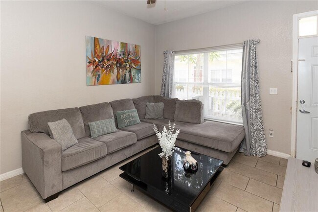 Foto del edificio - 4008 San Sebastian Dr