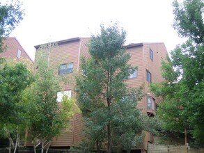 Building Photo - 2932 Shadow Creek Dr