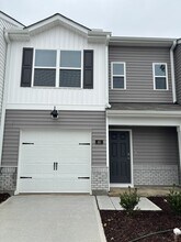 Building Photo - 45 Red Clover Dr