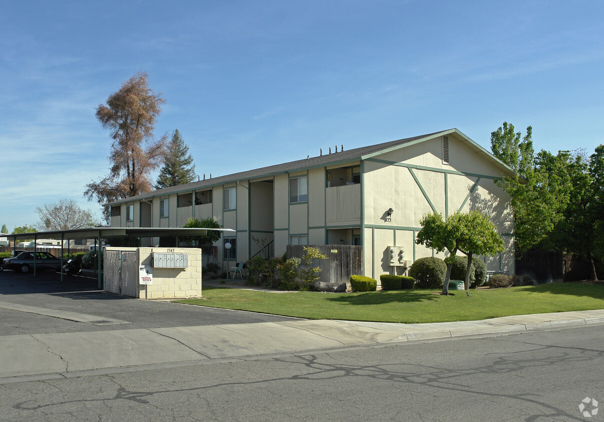 1525-1545 Escalon Ave, Clovis, CA 93611 - Apartments in Clovis, CA ...