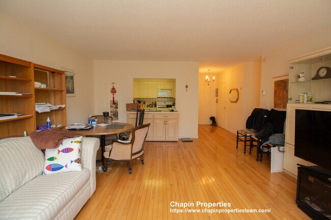 Building Photo - 22 Chestnut Pl