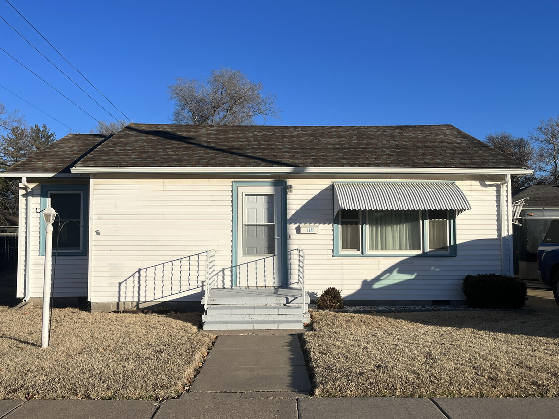 118 E 4th St, Valley Center, KS 67147 House Rental in Valley Center